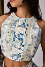 Load image into Gallery viewer, Loop &amp; Belt Blouse
