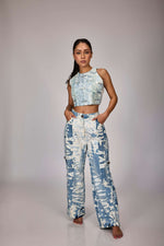 Load image into Gallery viewer, Loop &amp; Belt Blouse
