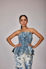 Load image into Gallery viewer, Classic Corset
