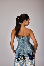 Load image into Gallery viewer, Classic Corset
