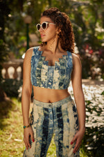 Load image into Gallery viewer, Belt in Bralette
